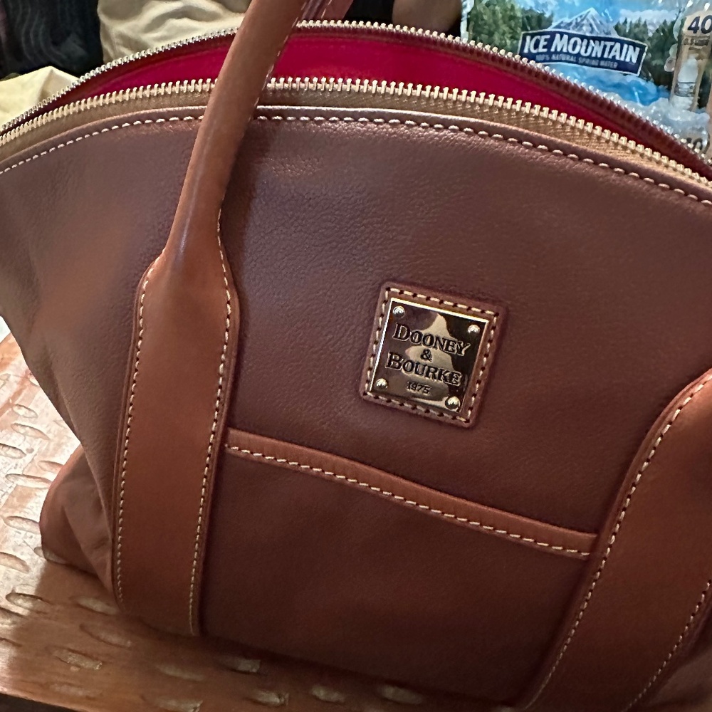 DOONEY N BOURKE